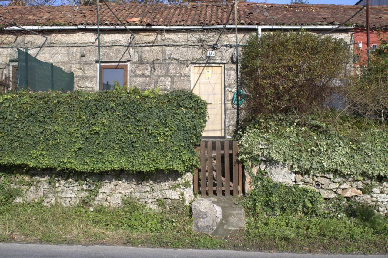 Tipica Casa De Piedra Villa ซานติอาโก เด กอมโปสเตลา ภายนอก รูปภาพ