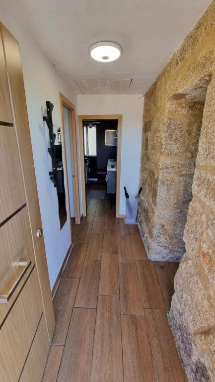 Tipica Casa De Piedra Villa ซานติอาโก เด กอมโปสเตลา ภายนอก รูปภาพ